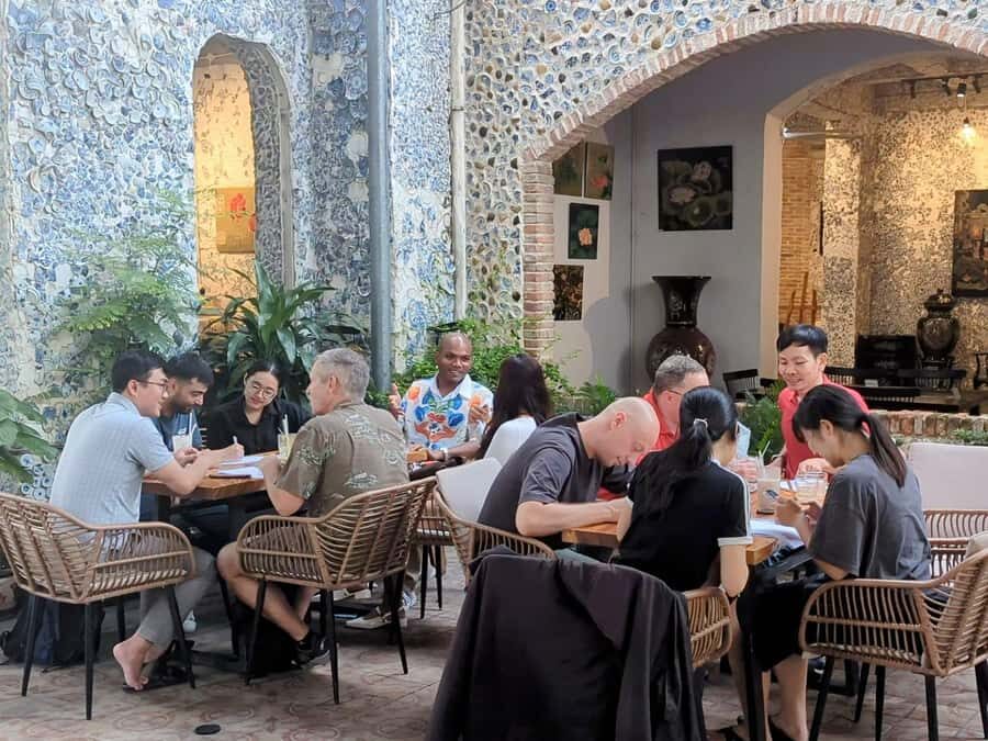 Hue: 1-Hour Vietnamese Language Class with a Local - An In-Depth Look at the Language Class in Hue