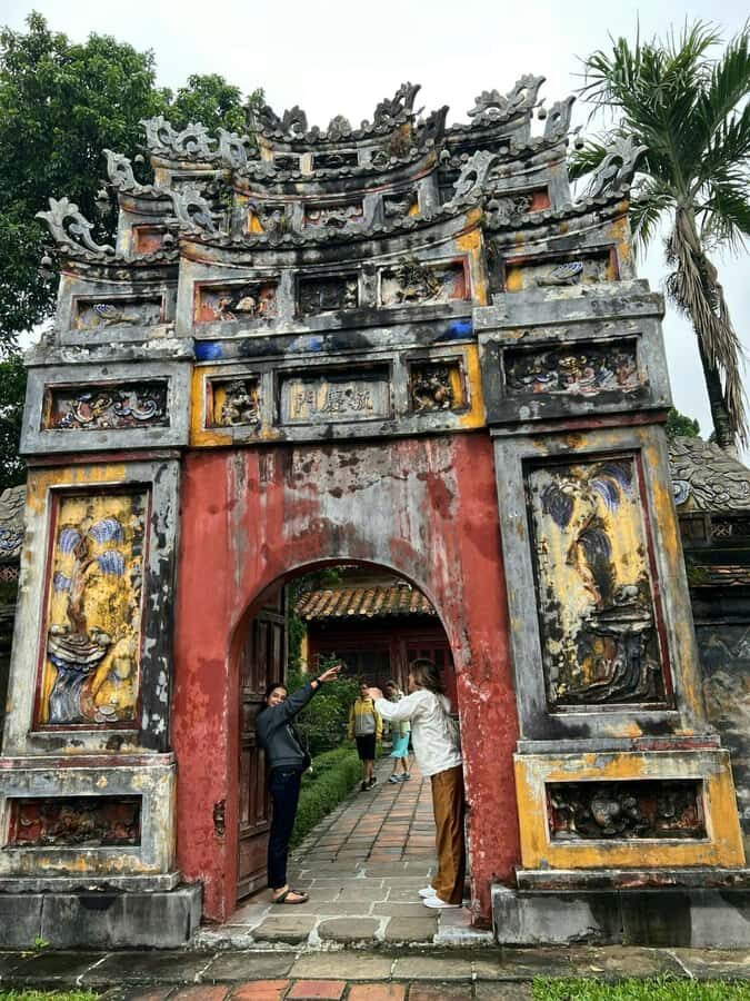 Hue: Create Your Own Private City Tour - Spiritual Sites: Pagodas and Monasteries