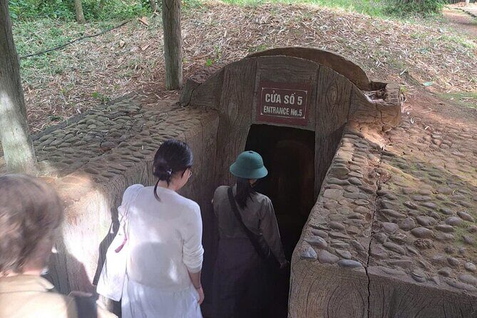Hue DMZ Vinh Moc Tunnels Phong Nha Cave Tour - An In-Depth Look at the Tour Experience
