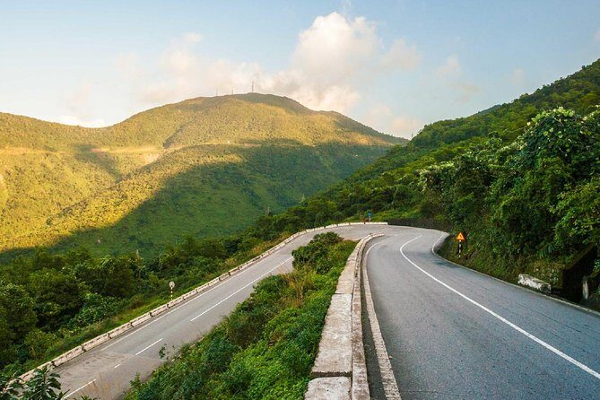 Hue Imperial City & Hai Van Pass Small Group Tour from Da Nang  Full Day - The Experience: Transport, Guides, and Flexibility