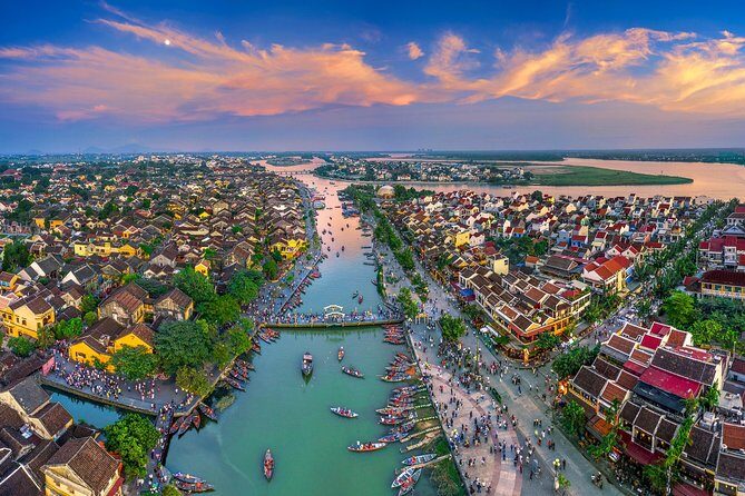 Hue Imperial City Trip From Hoi An By Private Car - How the Experience Feels in Practice