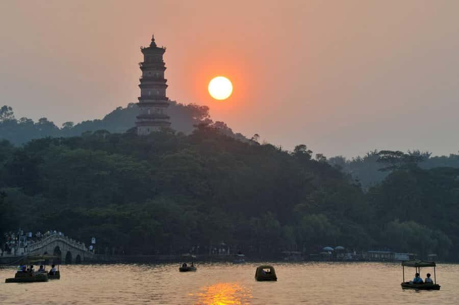 Huizhou Old Town City Walk  Lake, History & Local Life Tour - Practical Details & Why They Matter