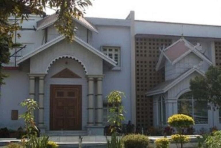 Imphal: Guided Same Day City Tour with Loktak Lake and Lunch - What Makes This Tour Stand Out