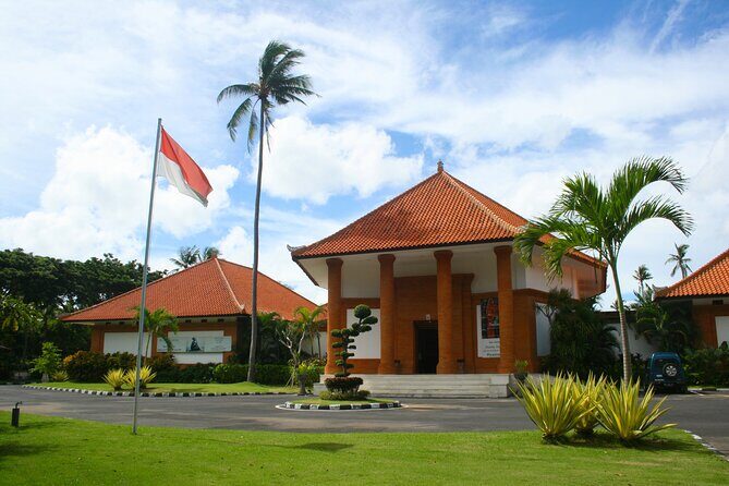 Indonesia: Museum Pasifika - The Collection and Exhibits
