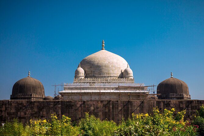 Indore to Mandu and Maheshwar: A Heritage Day Tour - An In-Depth Look at the Heritage Day Tour