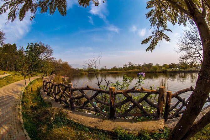 Islamabad: Half Day Private Instagram Guided City Tour - Transportation & Practicalities