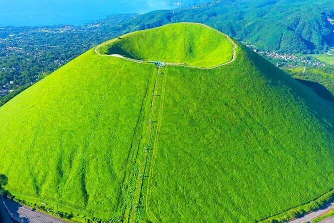 Izu Mount Omuro Day Tour: Atami Beach Line,Ropeway,Jogasaki Coast - Transportation, Guides, and Group Dynamics
