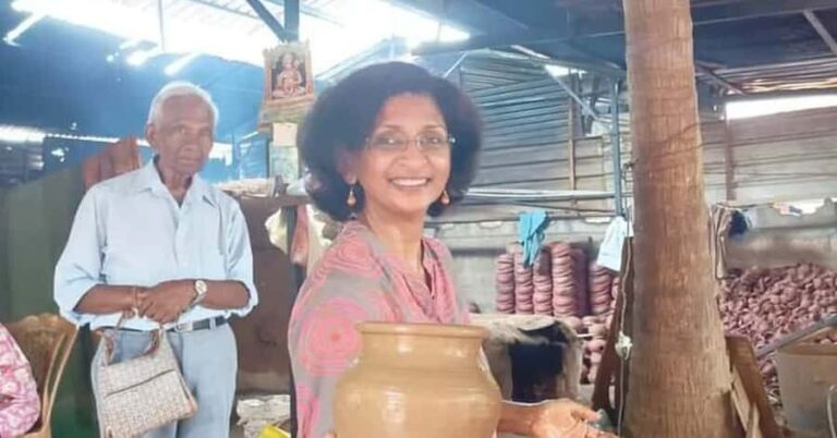 Jaffna Tamil Pottery Workshop with Local Artisans - An In-Depth Look at the Jaffna Tamil Pottery Workshop