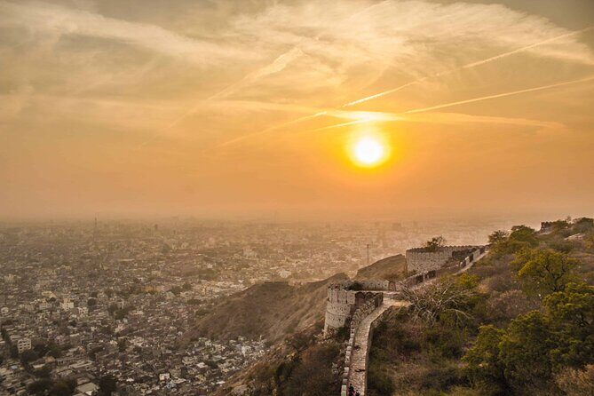 Jaipur Half-Day Evening Tour with Sunset and Dinner - FAQ