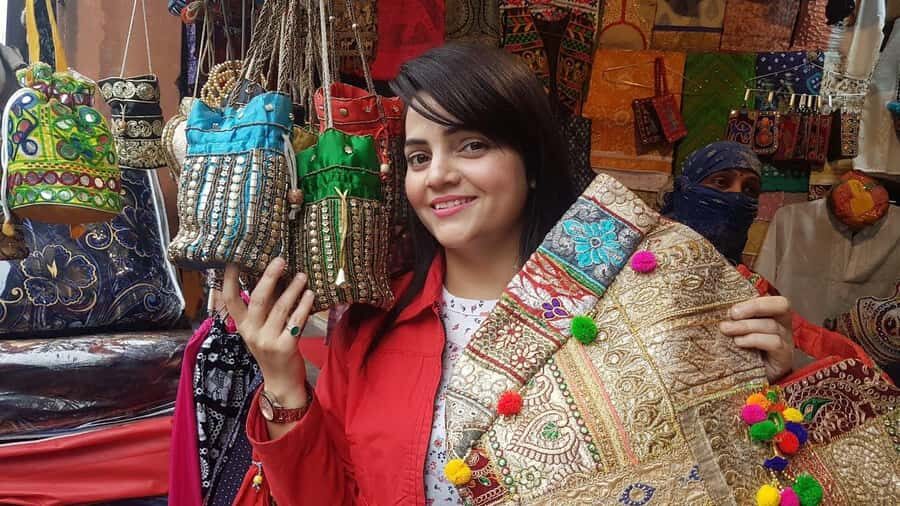Jaipur Shopping Experience: Handicraft & Market Tour - Blue Pottery and Block Printing Workshops