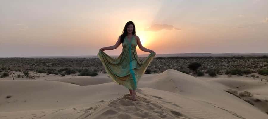 Jaisalmer: Nomadic Overnight Thar Desert & Camel Safari - The First Stops: Oasis & Khaba Fort