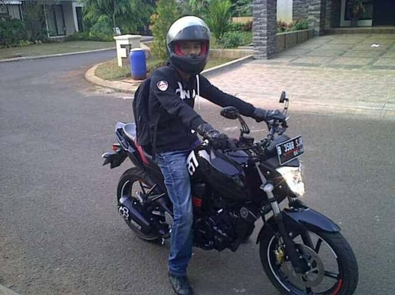 Jakarta:: City Sightseeing Motorbike Tour - Key Points