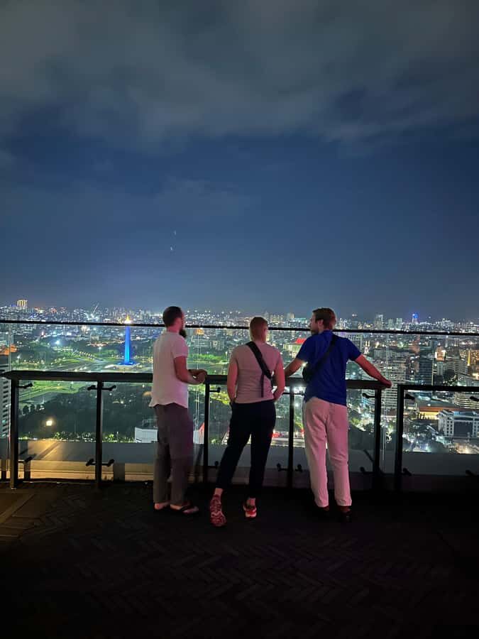 Jakarta: Night Walking Tour with Snacks and Dinner - Who Would Love This Tour?