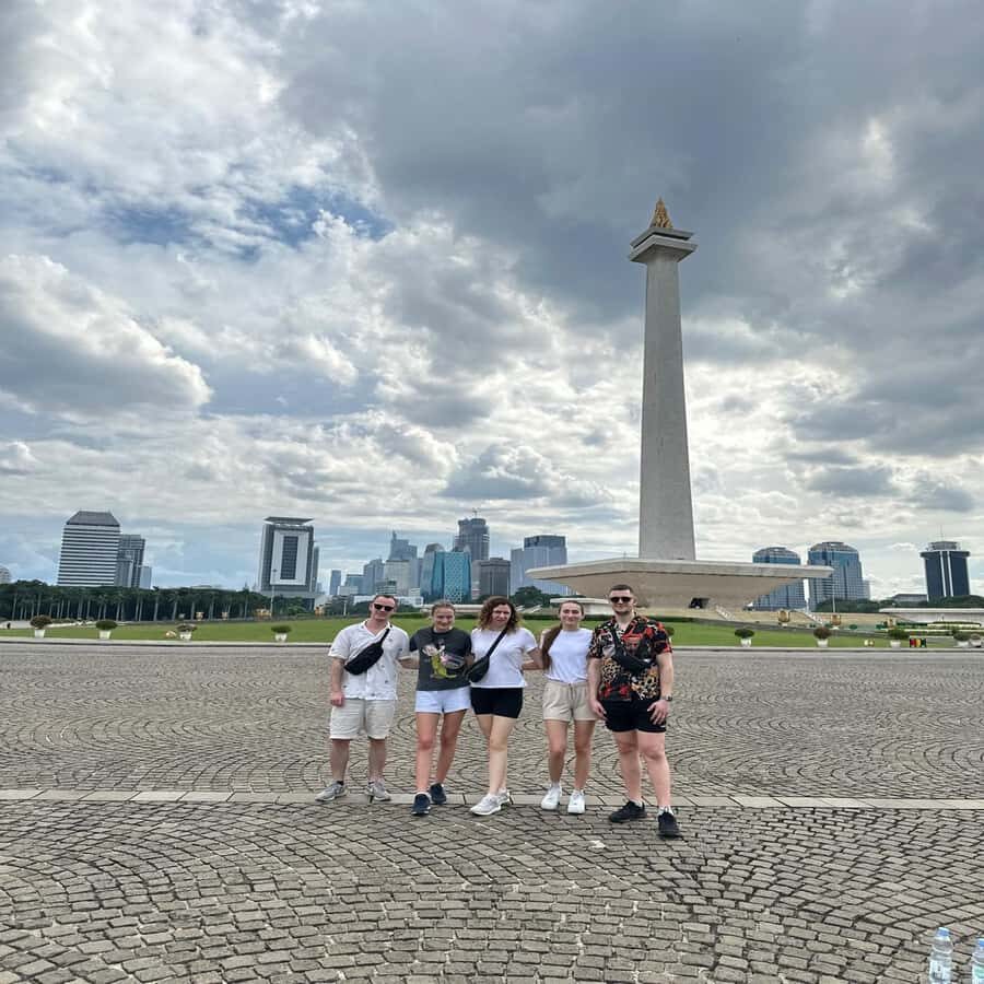 Jakarta Walking Tour: Explore Jakarta as the Locals do