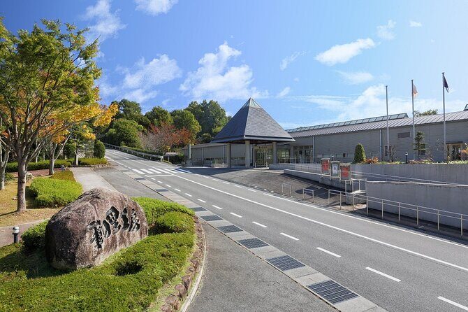 Japanese Beautiful Brush Tour and Workshop in Kumano - Detailed Breakdown of the Kumano Brush Experience