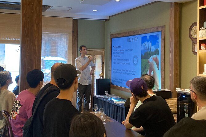 Japanese Tea Discovery Experience at famous Tea House in Kyoto - A Closer Look at the Experience