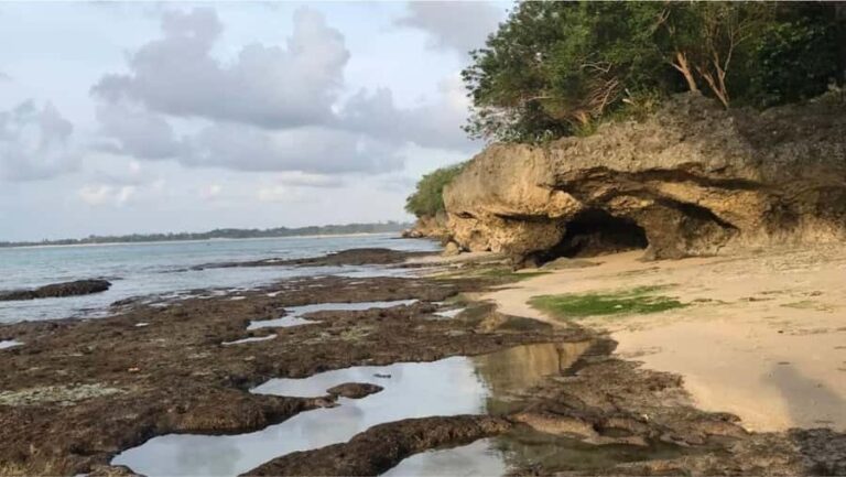 Jimbaran: Private Uluwatu Fullday Tour with Hotel Transfer - Final Thoughts: Who Should Consider This Tour?