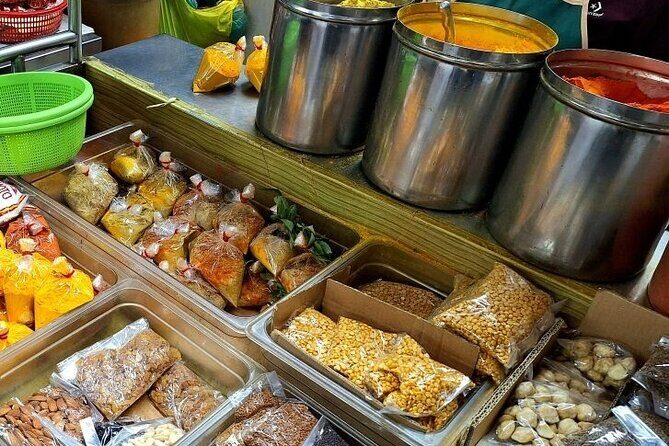 Joo Chiat Street Walking Tour: Discover Heritage Gems - Authentic Perspectives from Reviewers