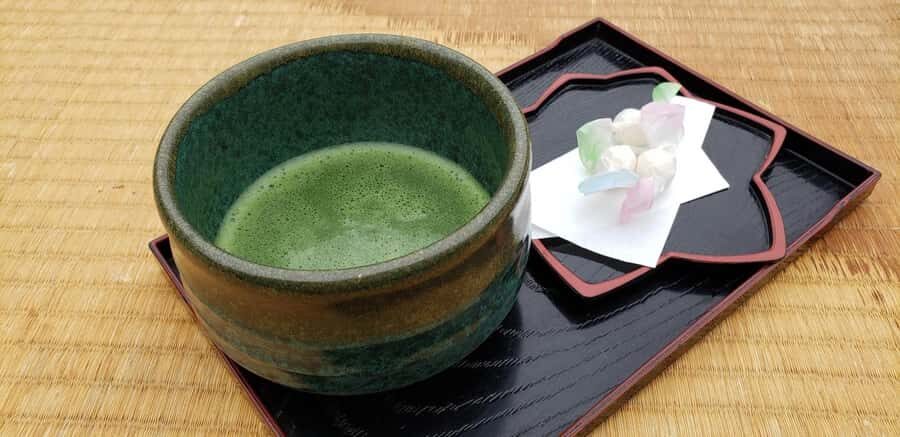 Kagawa: Ritsurin Garden Guided Walking Tour - Who Should Consider This Tour?