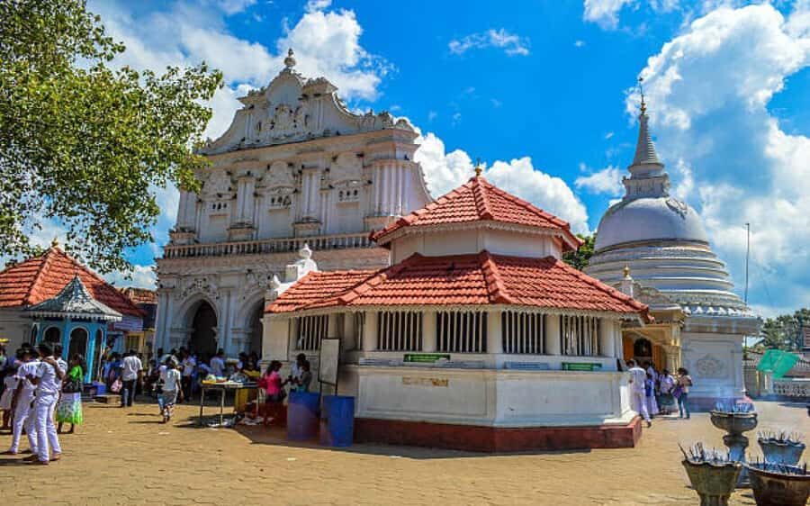 Kalutara: Private City Sightseeing Guided Tour by Tuk Tuk - An in-depth look at the tour