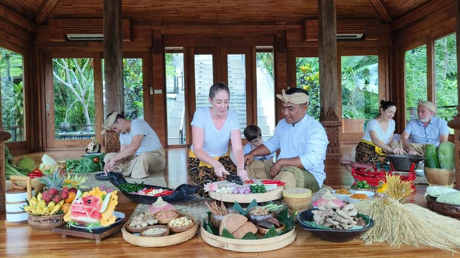 Kamandalu Ubud Balinese Cooking Class - The Open-Air Kitchen: A Perfect Setting for Learning