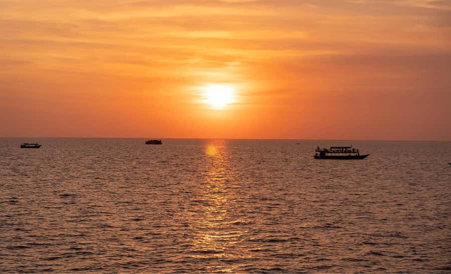 Kampong Phluk Floating Village Morning or Sunset Boat Tour
