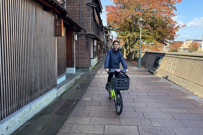 Kanazawa Cycling Tour Ninja Temple Myoryuji and City Highlights - Why Choose a Cycling Tour in Kanazawa?