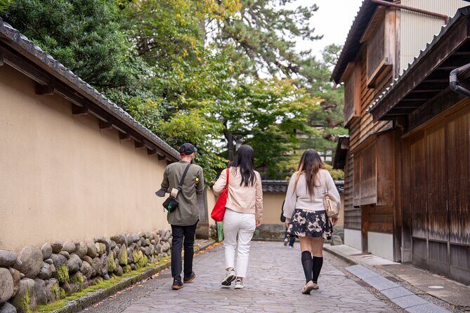 Kanazawa Samurai Culture Walk: Crafts and Traditional Beauty - Practicalities and Value