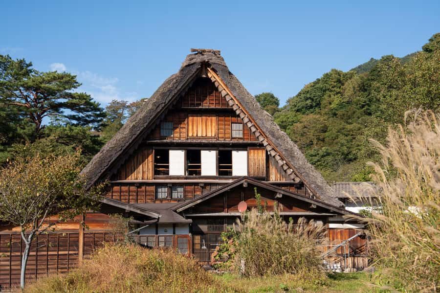 Kanazawa: Shirakawa-go & Metal-Casting Private Day Trip - Practical Details and Tips