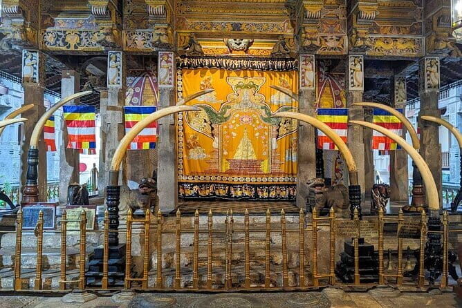 Kandy All Inclusive Day Tour from Colombo - Exploring Sri Lanka’s Railway Heritage at the National Railway Museum