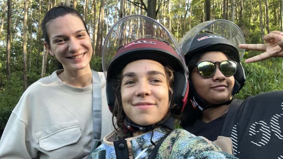 Kandy: Ambuluwawa Tower, Temples, and Tea Factory Tour - Who Will Love This Tour?