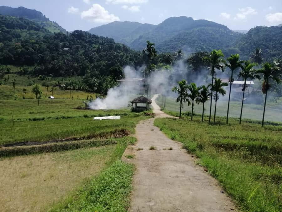 Kandy: Knuckles Mountain Range Full-Day Hike with Lunch - Hiking Through the Knuckles Mountain Range (Approx. 2.5 hours)