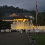 Kandy: Night Tour with Boat Safari, Cultural Show & Temples - Practical Tips to Maximize Your Experience