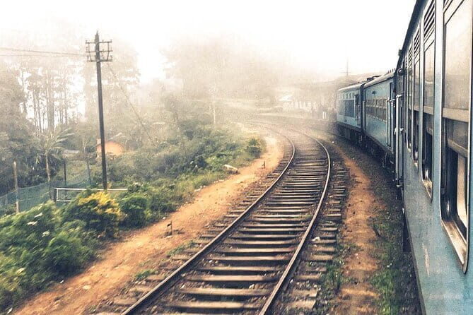 Kandy to Nanu Oya train ride on (Train No: 1005 "Podi Menike") - Authentic Experiences and Practical Tips