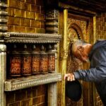 Kathmandu: 9-Day Nepal Golden Route Tour with Guide - Day-by-Day Breakdown