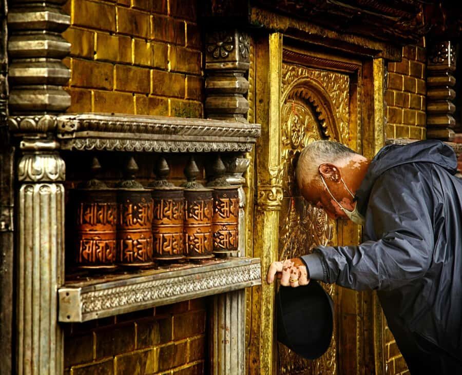 Kathmandu: 9-Day Nepal Golden Route Tour with Guide - Day-by-Day Breakdown