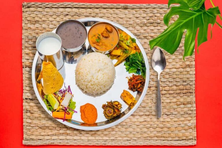 Kathmandu: Bhaktapur Clay Art, Nepali Lunch and Folk Music - The Cultural Significance of Pottery in Bhaktapur