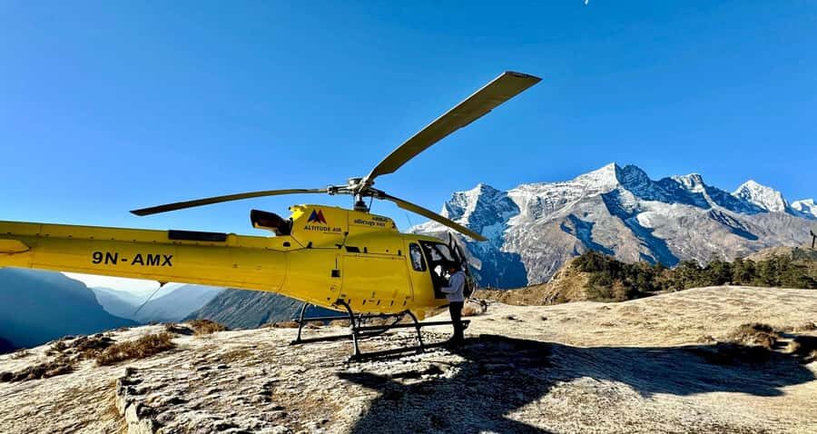 Kathmandu: Everest Base Camp Helicopter Tour with Landing - Analyzing the Experience: What You Can Expect
