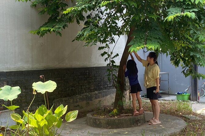 Kids Art Class at Art Tutor Hanoi (1.5 Hours) - FAQ