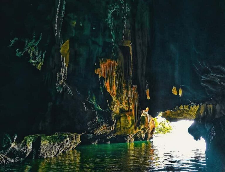 Ko Lanta: Private Mangrove & Sea Cave Kayaking Small Tour - An In-Depth Look at the Tour Experience