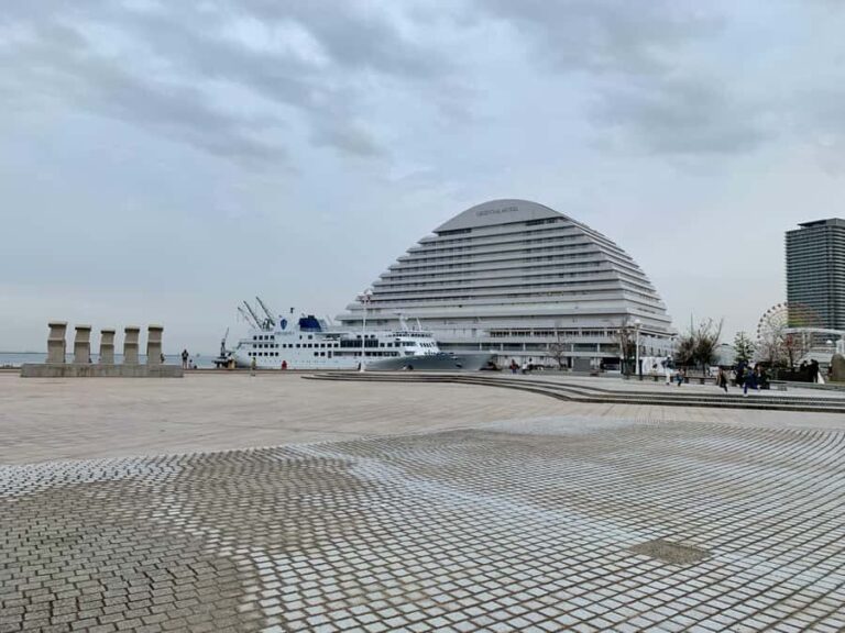 Kobe: Private Walking Tour with a Local Guide - Detailed Breakdown of the Itinerary