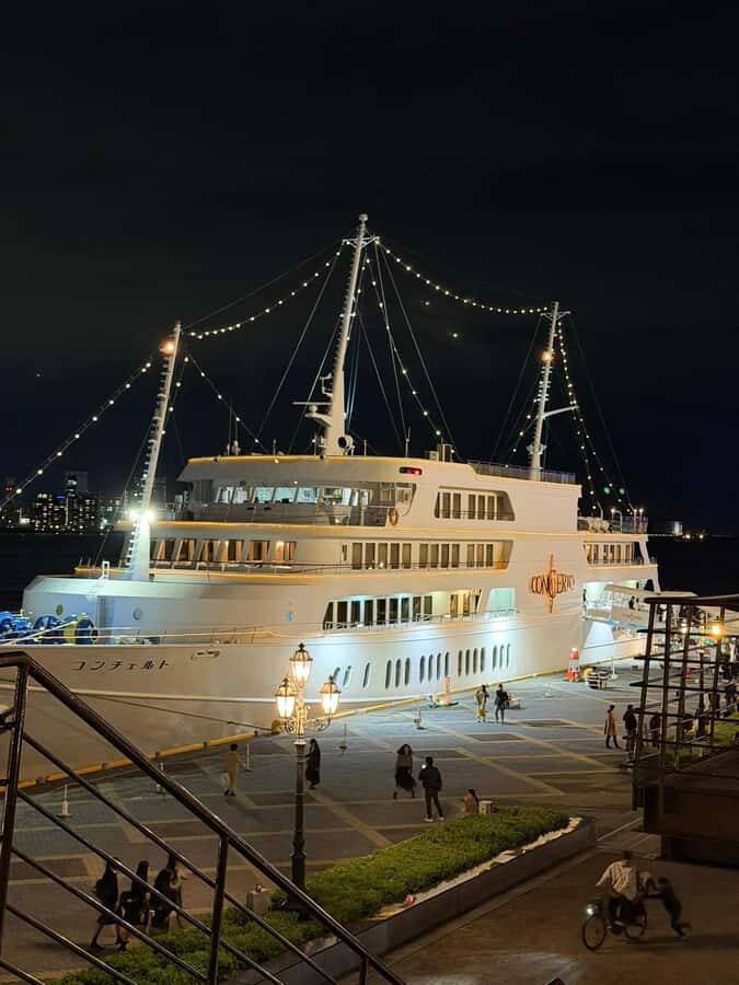 Kobe to Osaka: One night, two cities, endless adventure - Transportation and Group Size