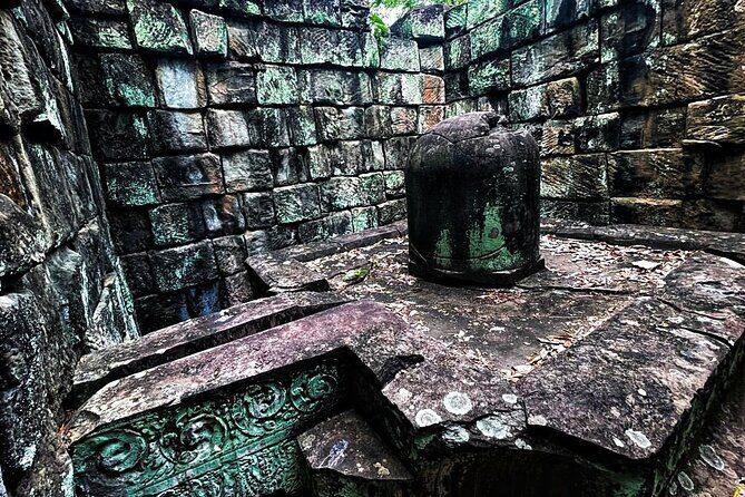 Koh Ker and Beng Melea Jungle Adventure Tour - The Real Traveler Perspective