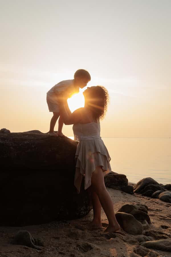 Koh Phangan: Family Photoshoot with 100 Photos - Suitable For Whom?