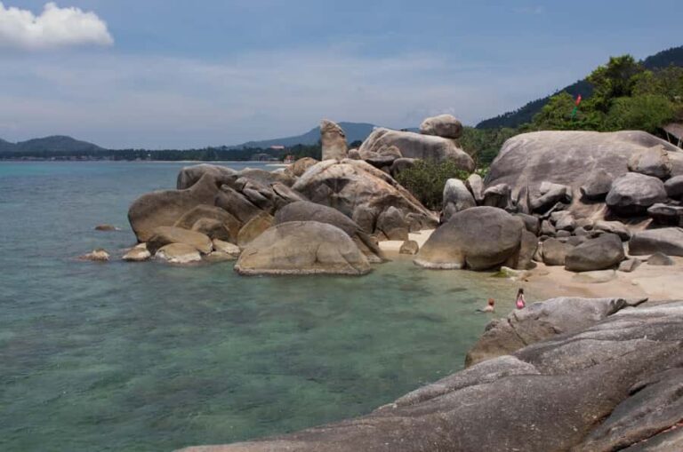 Koh Samui: Local Market, Hin Ta Hin Yai & Beach Dinner - An In-Depth Look at the Koh Samui Sunset Tour