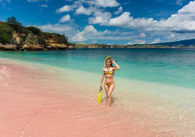 Komodo: 4-Day Private Tour with Overnight Boat and Hotel - The Itinerary in Detail