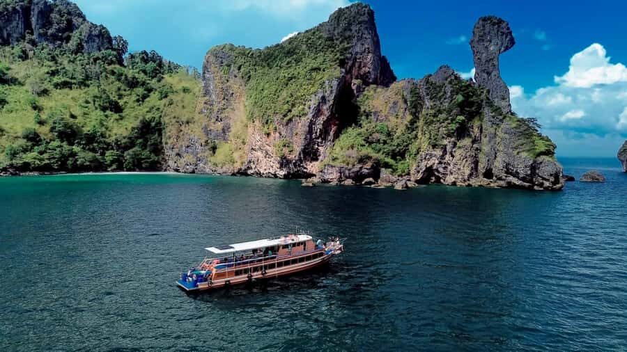 Krabi 8-Island Sunset Premium Big Boat Tour with Dinner&Wine - The Quality of the Tour and What You’re Paying For
