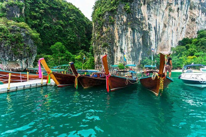 Krabi Hong Island Full-Day Tour by Longtail Boat with Lunch - The Experience and Atmosphere