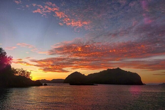 Krabi Hong Island Sunset Tour with BBQ & Night Plankton Swim - Authentic Insights from Reviewers