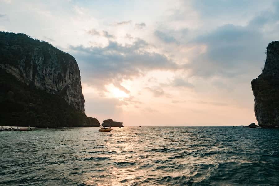 Krabi: Phi Phi&4 Islands Sunset Tour Premium Speed Catamaran - Practical Insights & Tips for the Tour